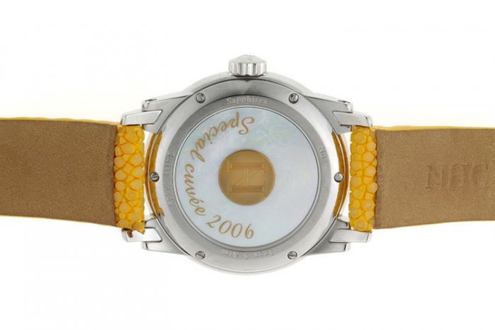 NHC ヌーベルオルロジュリーカラブレーゼ Fl'Ora ローズ クォーツ レディース 腕時計 純正革ベルトクォーツ防水性
