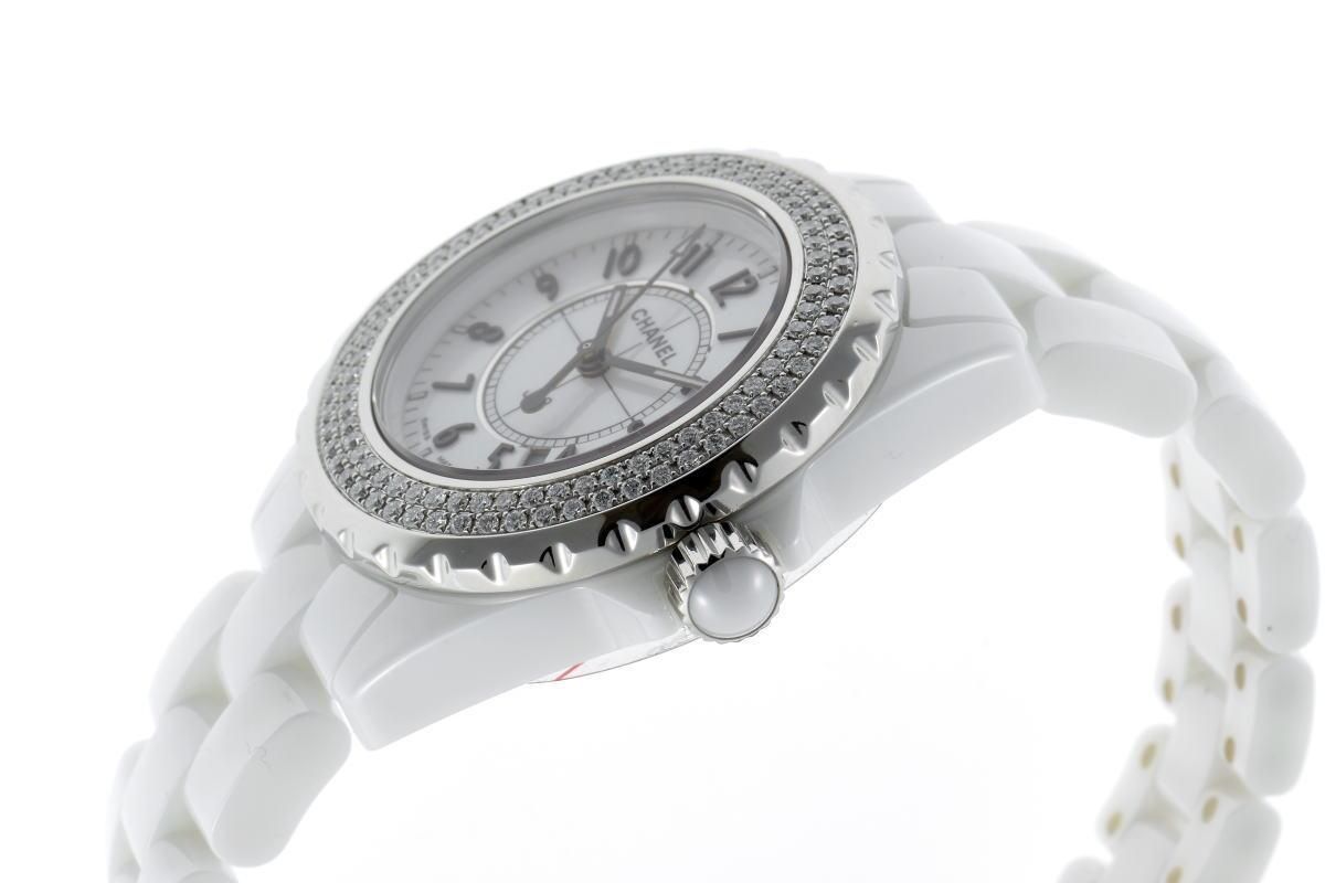 CHANEL シャネル J12 ホワイトセラミック 33mm ダイヤ クォーツ