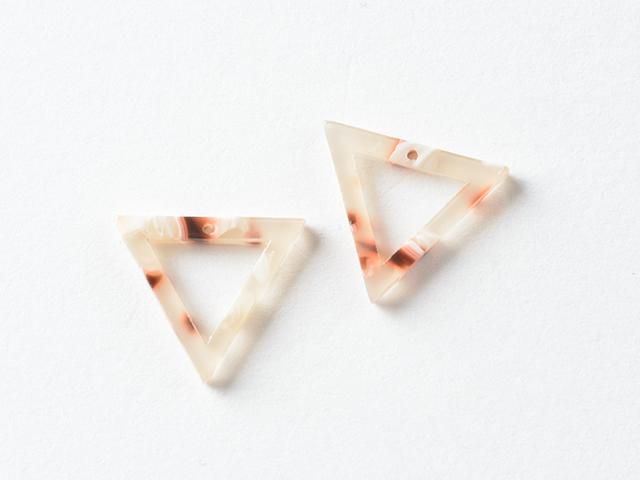 べっ甲柄パーツ ベージュ 三角A 1ペア(2個) ピアス イヤリング