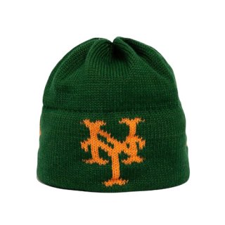<img class='new_mark_img1' src='https://img.shop-pro.jp/img/new/icons1.gif' style='border:none;display:inline;margin:0px;padding:0px;width:auto;' />Mets Wool Knit Beanie<br>by Marcel Peña