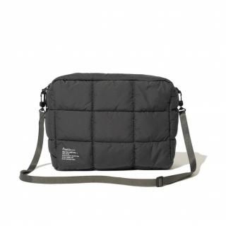 <img class='new_mark_img1' src='https://img.shop-pro.jp/img/new/icons1.gif' style='border:none;display:inline;margin:0px;padding:0px;width:auto;' />Fresh Service<br>フレッシュサービス<br>QUILTED CUBE BAG_L<br>CHARCOAL,BLACK