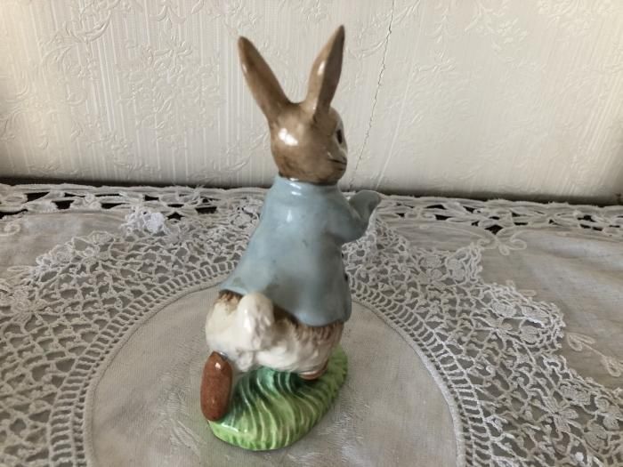 Beswick（ビズウィック）ピーターラビット - アンティークと薔薇