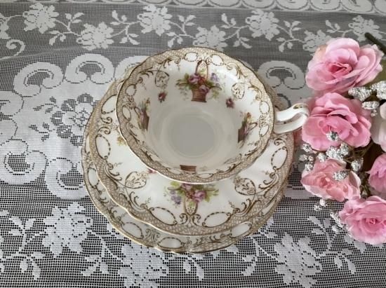 Royal Doulton （ロイヤルドルトン） 花籠トリオC - アンティークと ...