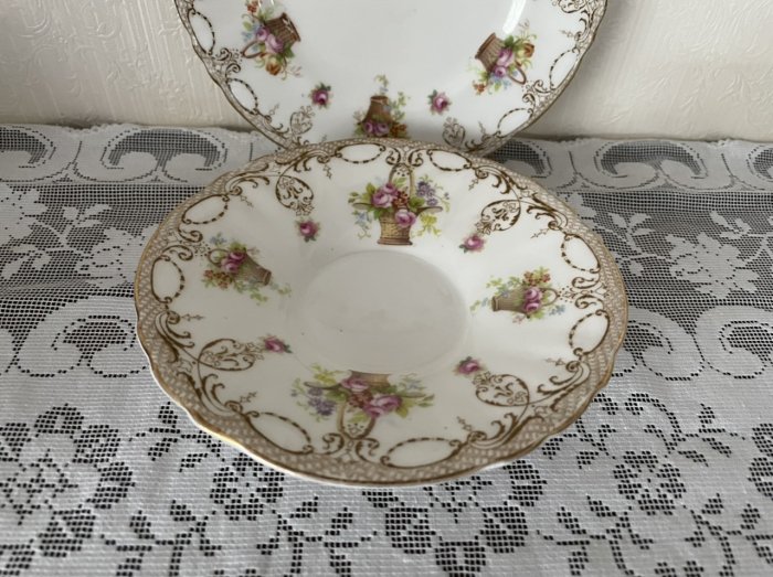 Royal　Doulton （ロイヤルドルトン） 花籠トリオC　 - アンティークと薔薇雑貨のお店CountryHouseK