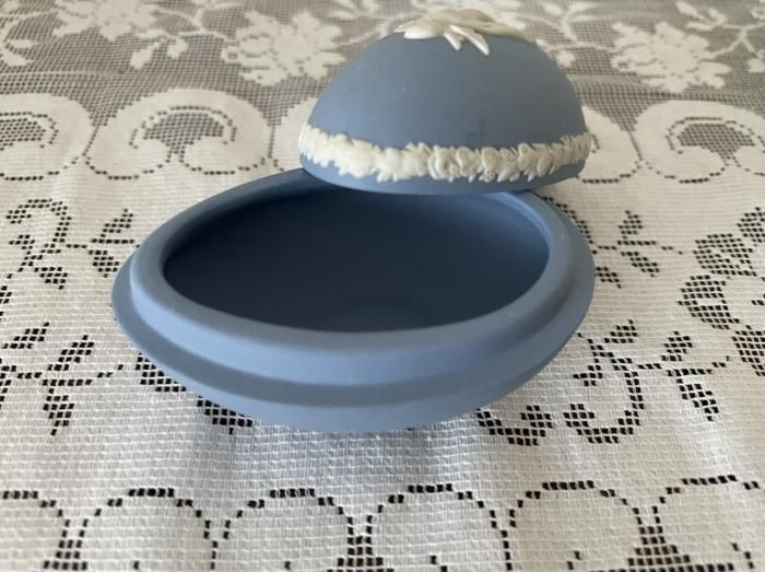 ウェッジウッド　エッグボックス　ミニチュア小物入　卵型 ウェッジウッドエッグボックスミニチュア小物入卵型