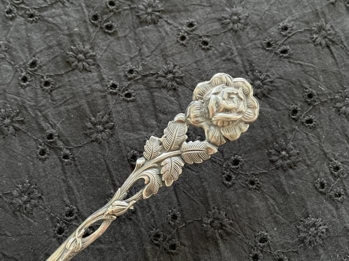 ヒルデスハイム・薔薇のケーキサーバー - アンティークと薔薇