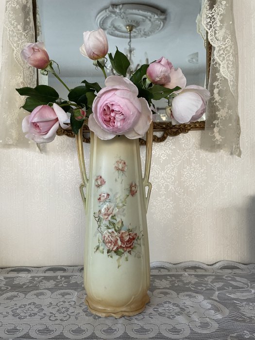 ヴィクトリアンデザイン・ベース（花瓶） - アンティークと薔薇雑貨のお店CountryHouseK