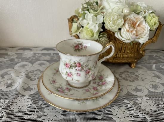 パラゴン・ディアナローズ トリオ - アンティークと薔薇雑貨のお