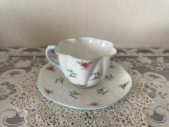 シェリー Shelley 小さな青い薔薇 カップ ソーサー プレート トリオ