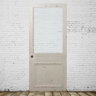 Shop door (white)