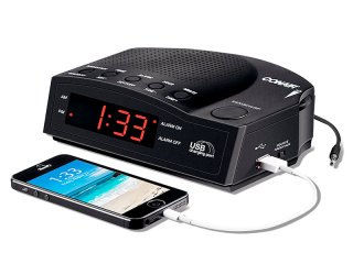 CONAIR [コンエアー] ALARM CLOCK RADIO WITH USB CHARGING PORT