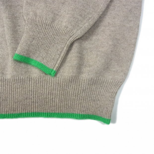 JUMPER1234 tipped V -light brown / bright green- - Candyrim