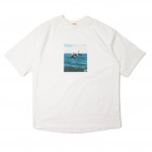 <img class='new_mark_img1' src='https://img.shop-pro.jp/img/new/icons14.gif' style='border:none;display:inline;margin:0px;padding:0px;width:auto;' />THE MERMAID TEE(regular)