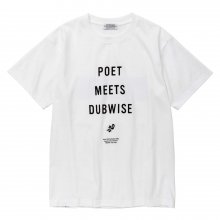 <img class='new_mark_img1' src='https://img.shop-pro.jp/img/new/icons14.gif' style='border:none;display:inline;margin:0px;padding:0px;width:auto;' />POET MEETS DUBWISE New PMD T-Shirt -white-