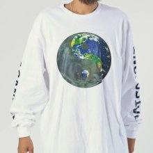 <img class='new_mark_img1' src='https://img.shop-pro.jp/img/new/icons14.gif' style='border:none;display:inline;margin:0px;padding:0px;width:auto;' />BACANCES ALLINCLUSIVE YIN YANG EARTH L/S TEE -white-