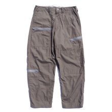 <img class='new_mark_img1' src='https://img.shop-pro.jp/img/new/icons10.gif' style='border:none;display:inline;margin:0px;padding:0px;width:auto;' />THE FABRIC GARAGE PANTS -gray-
