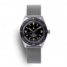 <img class='new_mark_img1' src='https://img.shop-pro.jp/img/new/icons8.gif' style='border:none;display:inline;margin:0px;padding:0px;width:auto;' />Naval Watch Produced By LOWERCASE FRXB001 Quartz Mesh Metal Strap -Black Dial-