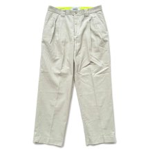 <img class='new_mark_img1' src='https://img.shop-pro.jp/img/new/icons14.gif' style='border:none;display:inline;margin:0px;padding:0px;width:auto;' />Hombre Nino CORDUROY PANTS -off white-