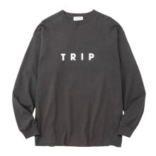 <img class='new_mark_img1' src='https://img.shop-pro.jp/img/new/icons5.gif' style='border:none;display:inline;margin:0px;padding:0px;width:auto;' />POET MEETS DUBWISE TRIP L/S T-SHIRT -sumi-