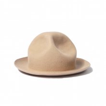 <img class='new_mark_img1' src='https://img.shop-pro.jp/img/new/icons9.gif' style='border:none;display:inline;margin:0px;padding:0px;width:auto;' />THE COLOR MOUNTAIN HAT -beige-