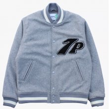 <img class='new_mark_img1' src='https://img.shop-pro.jp/img/new/icons9.gif' style='border:none;display:inline;margin:0px;padding:0px;width:auto;' />TRANSPORT VARSITY JACKET [GREY]