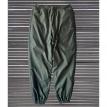 <img class='new_mark_img1' src='https://img.shop-pro.jp/img/new/icons15.gif' style='border:none;display:inline;margin:0px;padding:0px;width:auto;' />MINE Nylon Polyester Reversible Pants -olive-