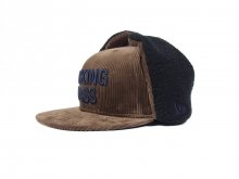 THE COLOR WORKING CLASS EAR CAP NEWERA