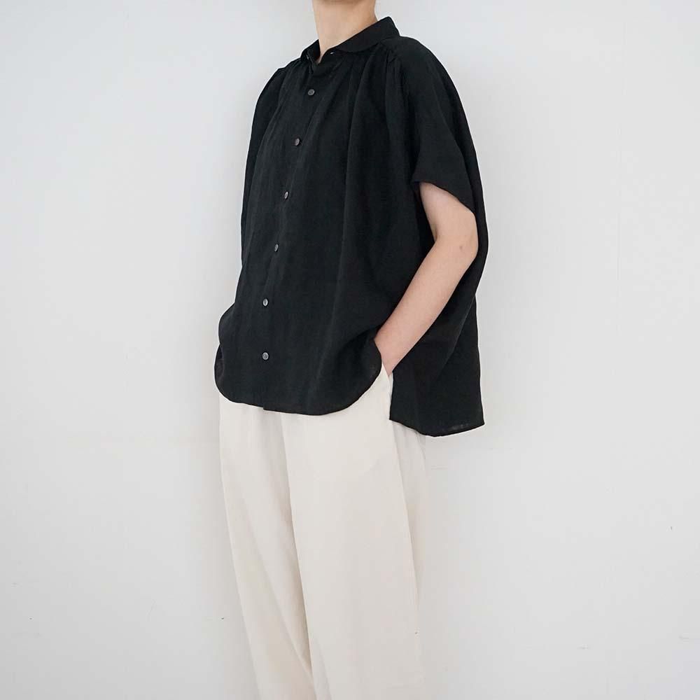 ROUND GATHER SHIRTS<br>BLACK<br>