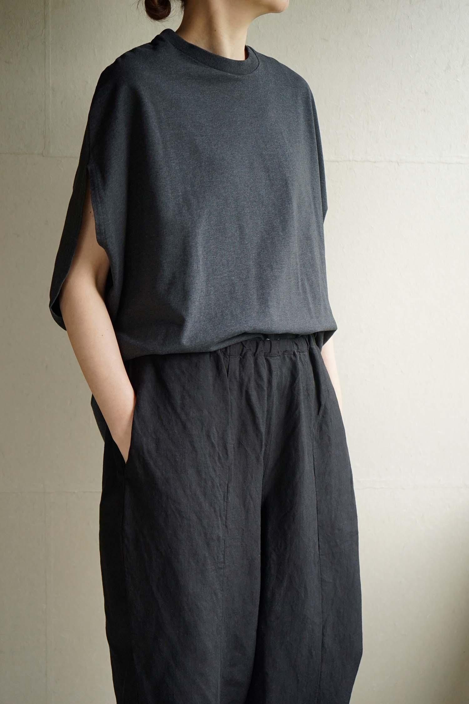 Lyosilver circle shirt<br>Black<br>