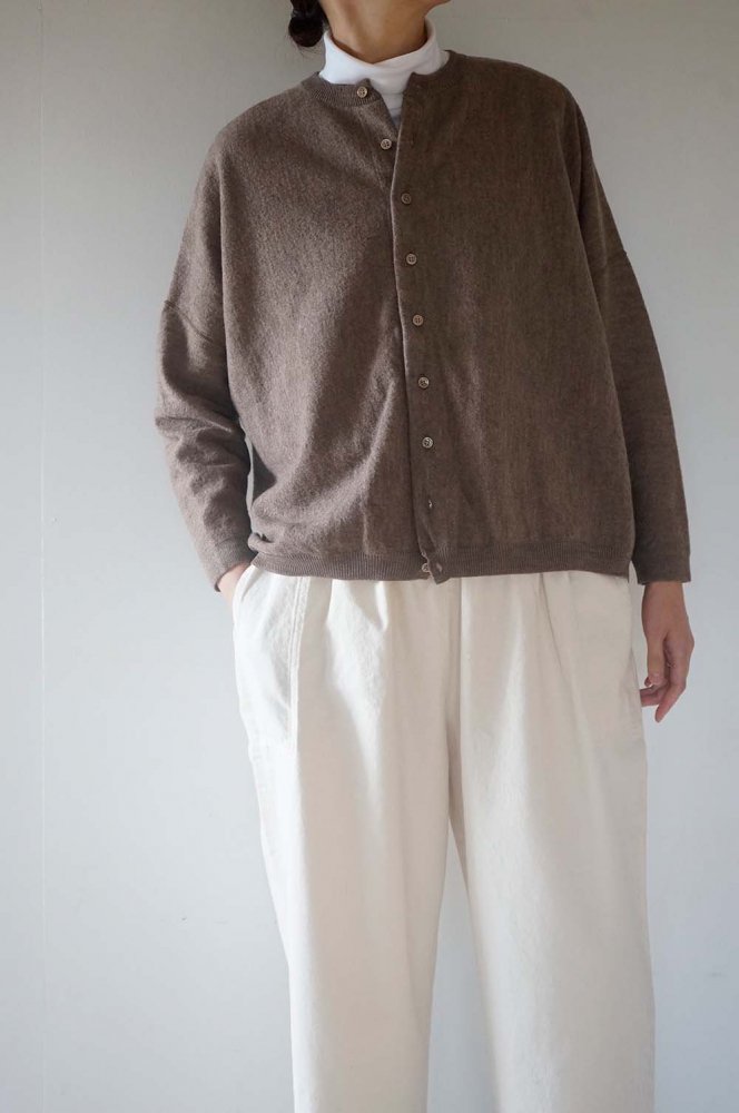 BARBER CARDIGAN KNIT<br>MOCHA<br>