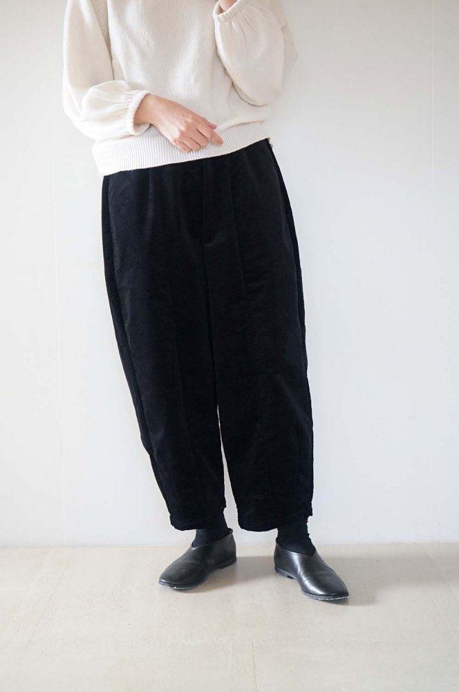 AIR CORDUROY CHARLIE PANTS<br>BLACK<br>