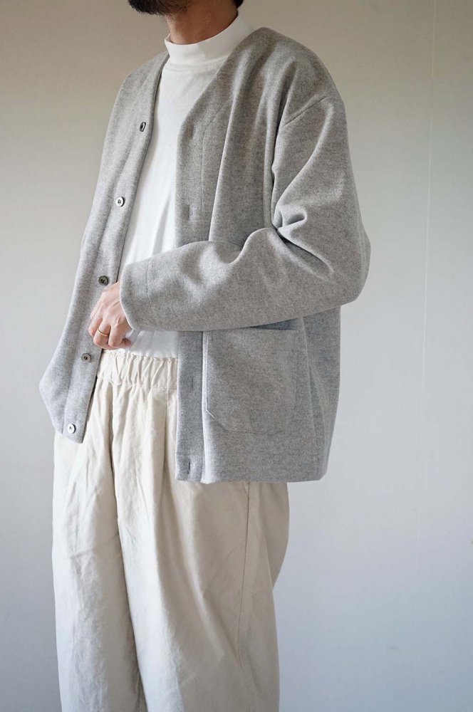 CAKE CARDIGAN<br>F.Gray<br>