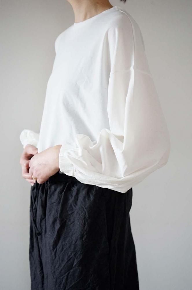 PUFF SLEEVE EASY PULL OVER<br>WHITE<br>