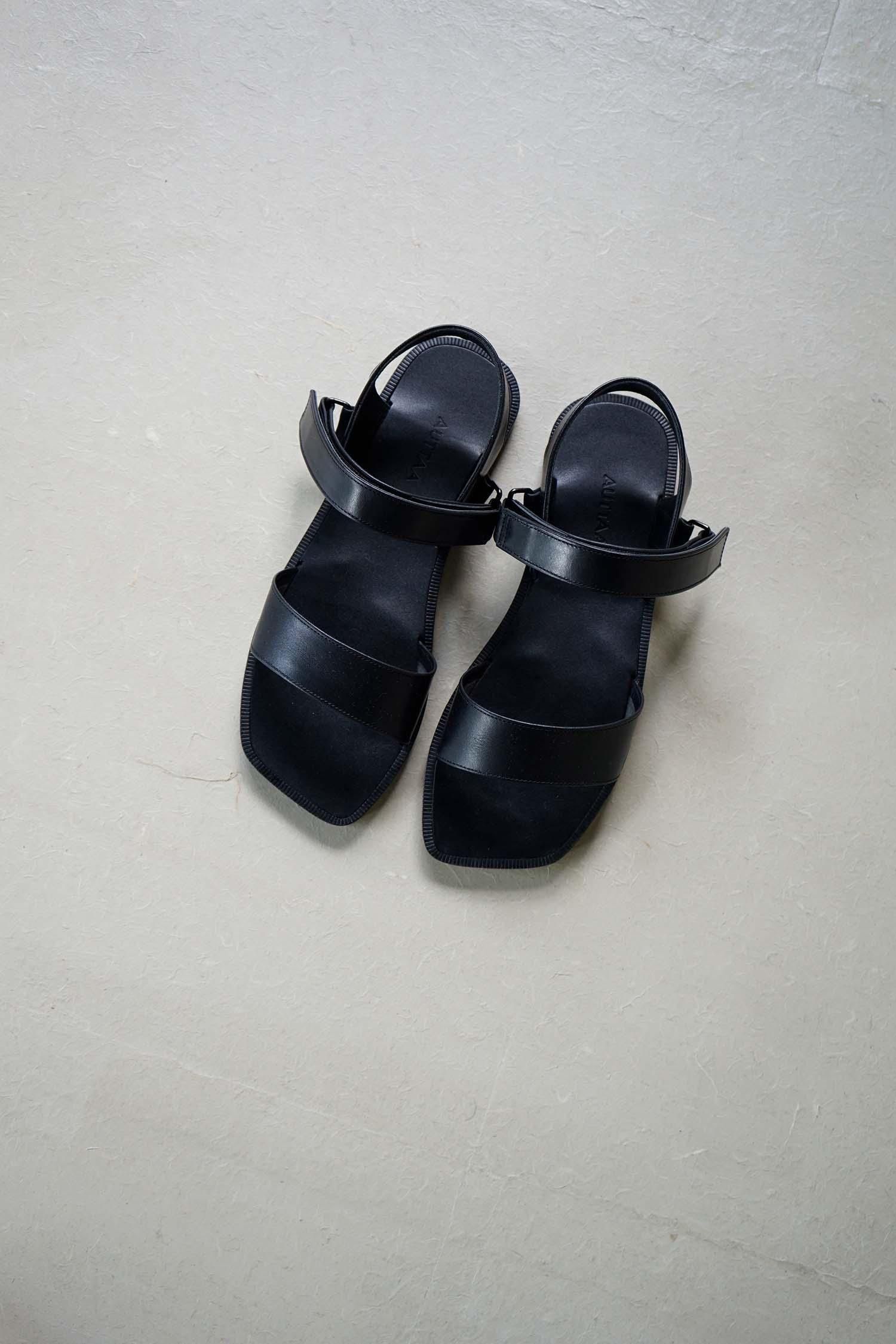 Classic sandals<br>BLACK<br>