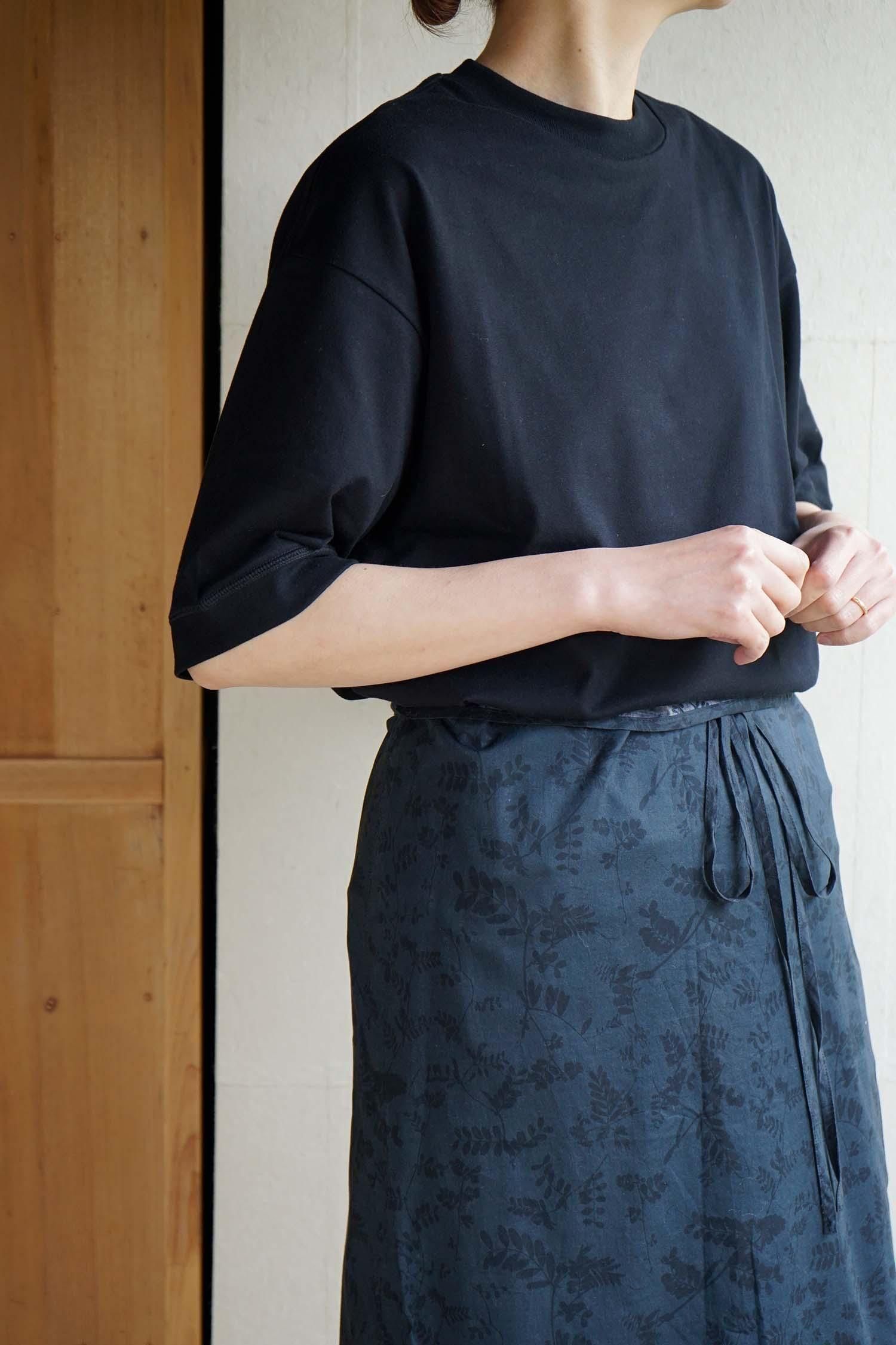 T-shirt<br>White,O.white,Charcoal gray,Black<br>