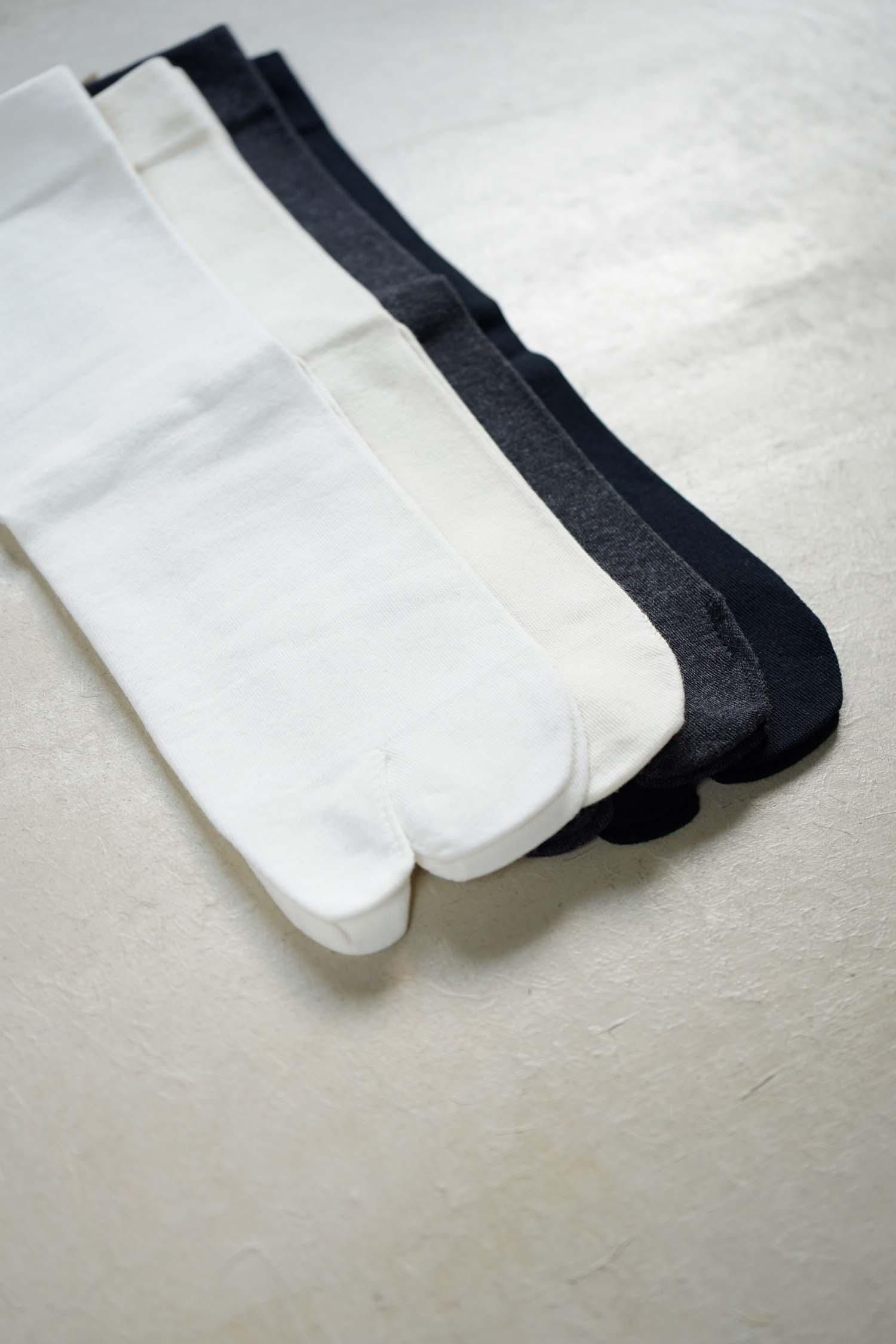 <span style="color:#FF0000">[ͽ]</span><br>­<br>White,O.white,Charcoal,Black<br>