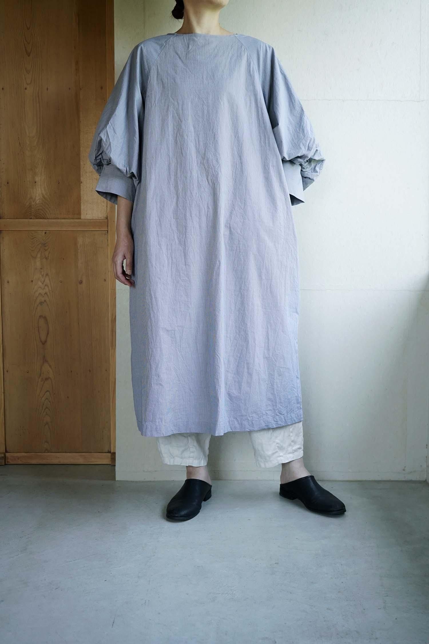 ANTIQUE SLEEVE CURIOUS ONE PIECE<br>CHARCOAL<br>