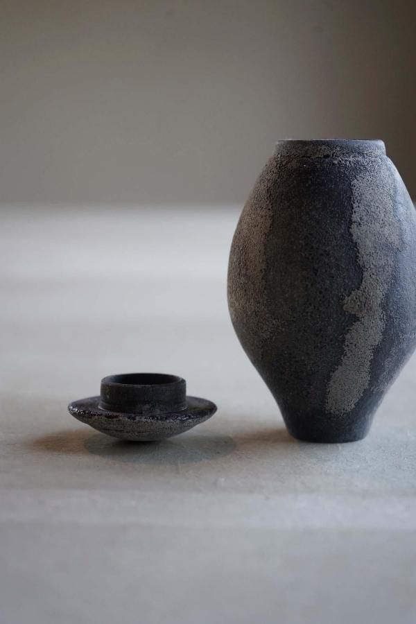 鏡原愛莉　蓋物　黒 鏡原愛莉