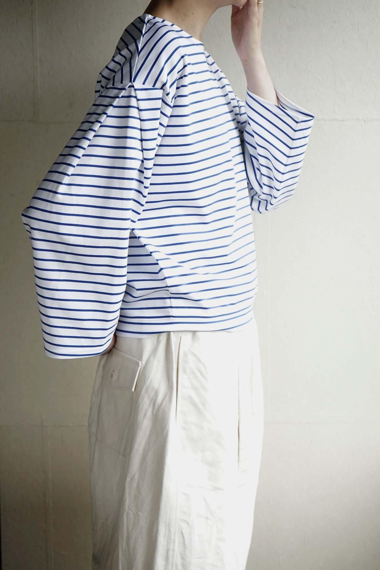 JOUET TUCKED SLEEVE BORDER PULLOVER<br>OFF-BLUE<br>