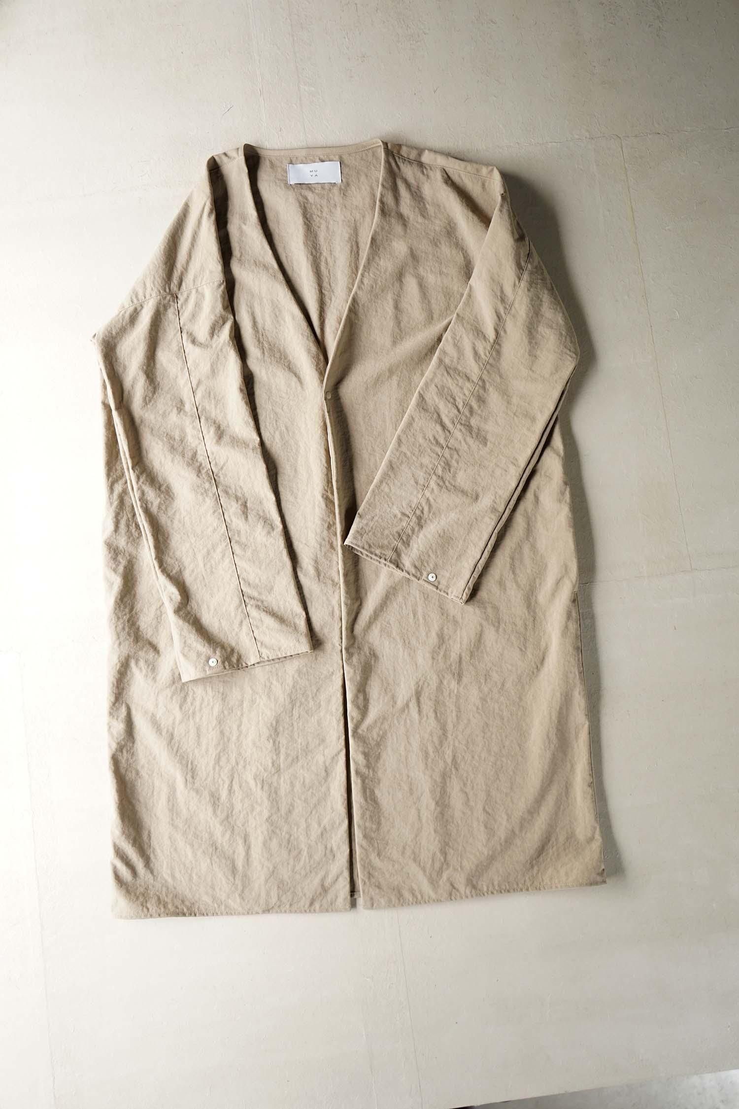 Nylon livery coat<br>Beige<br>