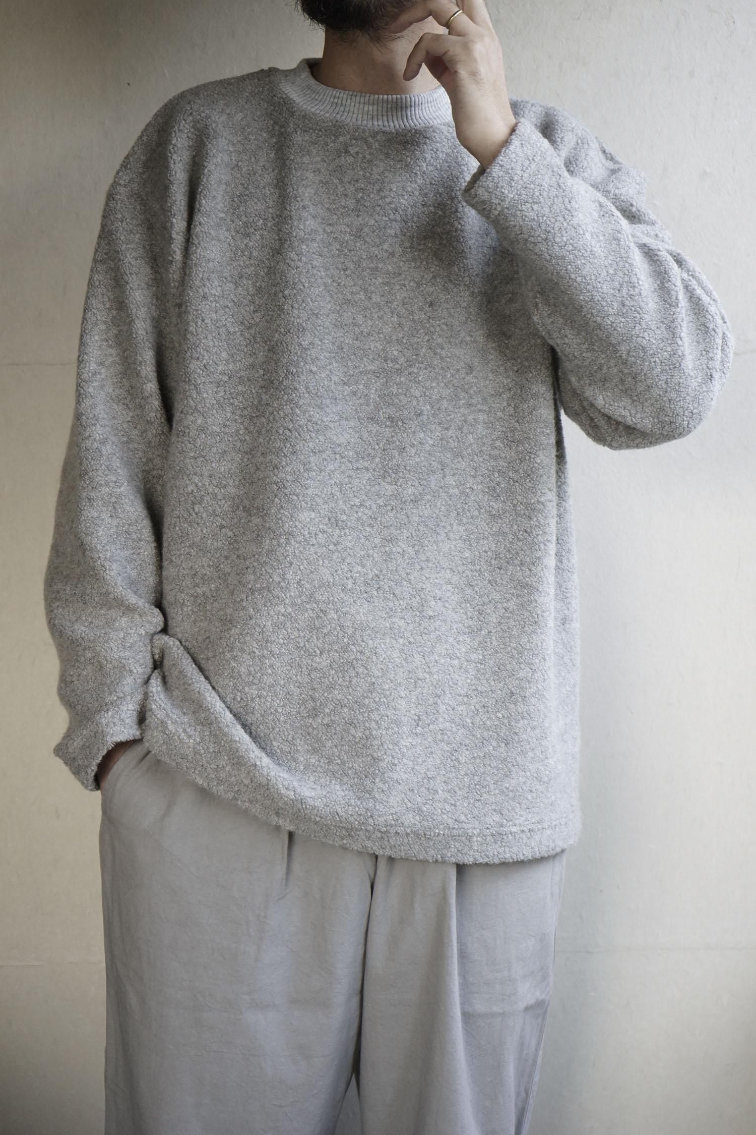 Wool pile crew neck T-shirts<br>Gray, Charcoal, Black<br>