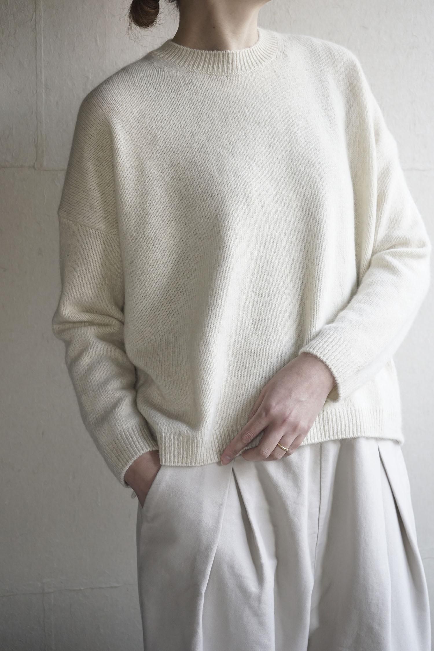 wool fox pullover<br>ivory, charcoal<br>