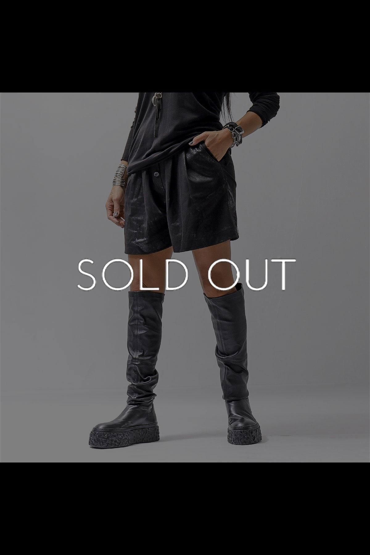 STRETCH ECO LEATHER SHORT PANTS 535HA_BLACK