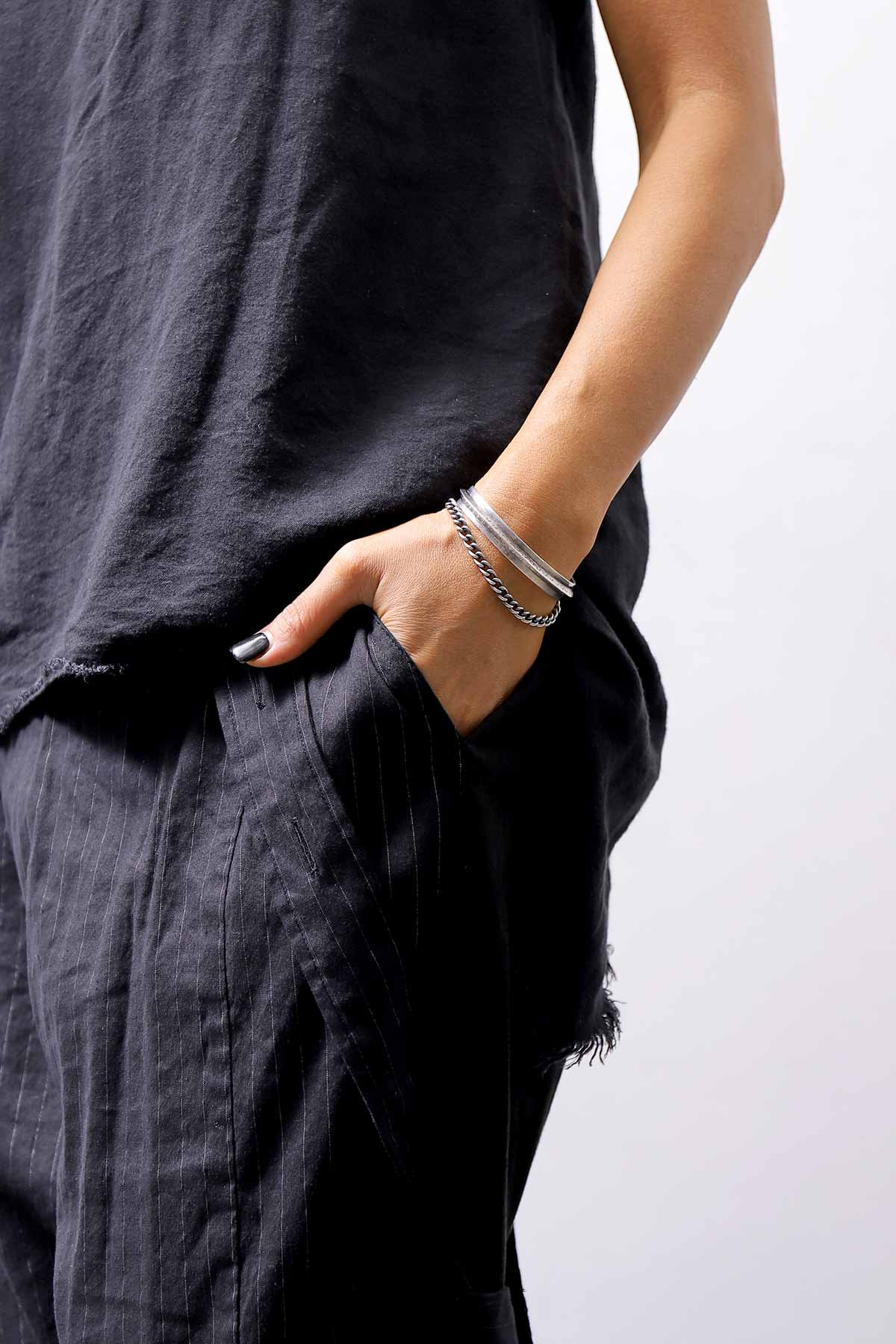 Rusty Thought【ラスティーソート】ENGLAVED SILVER BANGLE & CUFF
