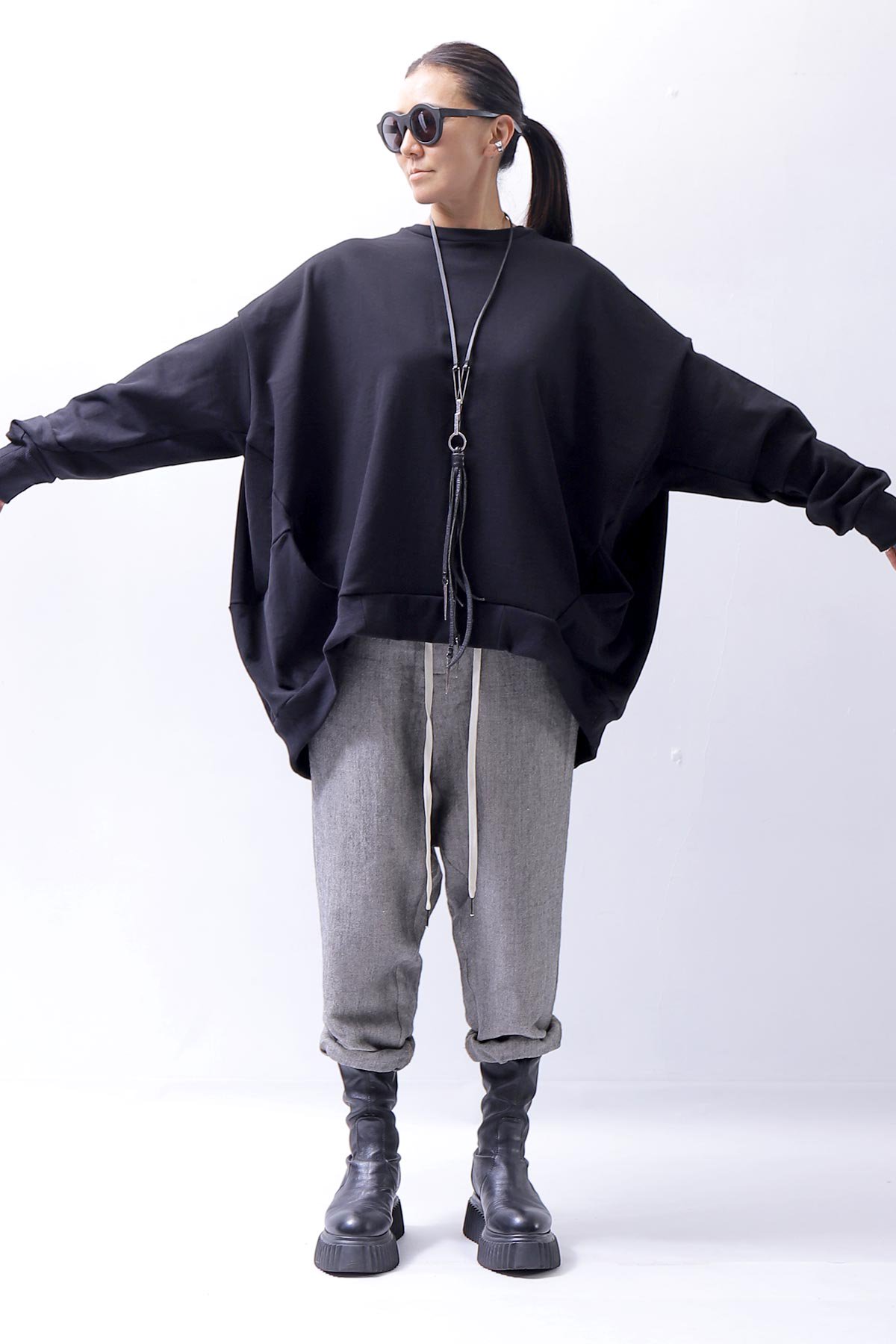 bajra【バジュラ】UNISEX SUPER STRETCH SWEAT BACK-DRAPE CREWNECK 