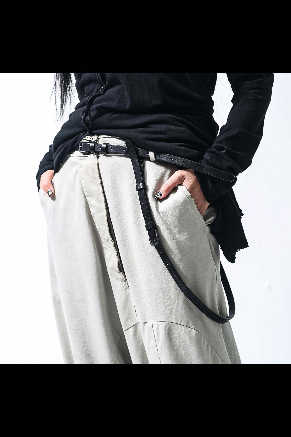 <img class='new_mark_img1' src='https://img.shop-pro.jp/img/new/icons8.gif' style='border:none;display:inline;margin:0px;padding:0px;width:auto;' />2WAY CALF LEATHER BELT 143 5309_BLACK
