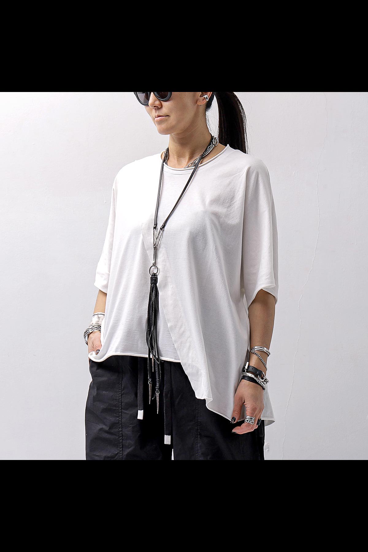 <img class='new_mark_img1' src='https://img.shop-pro.jp/img/new/icons8.gif' style='border:none;display:inline;margin:0px;padding:0px;width:auto;' />UNISEX COTTON HALF SLEEVE WIDE TOP BZB1679_WHITE
