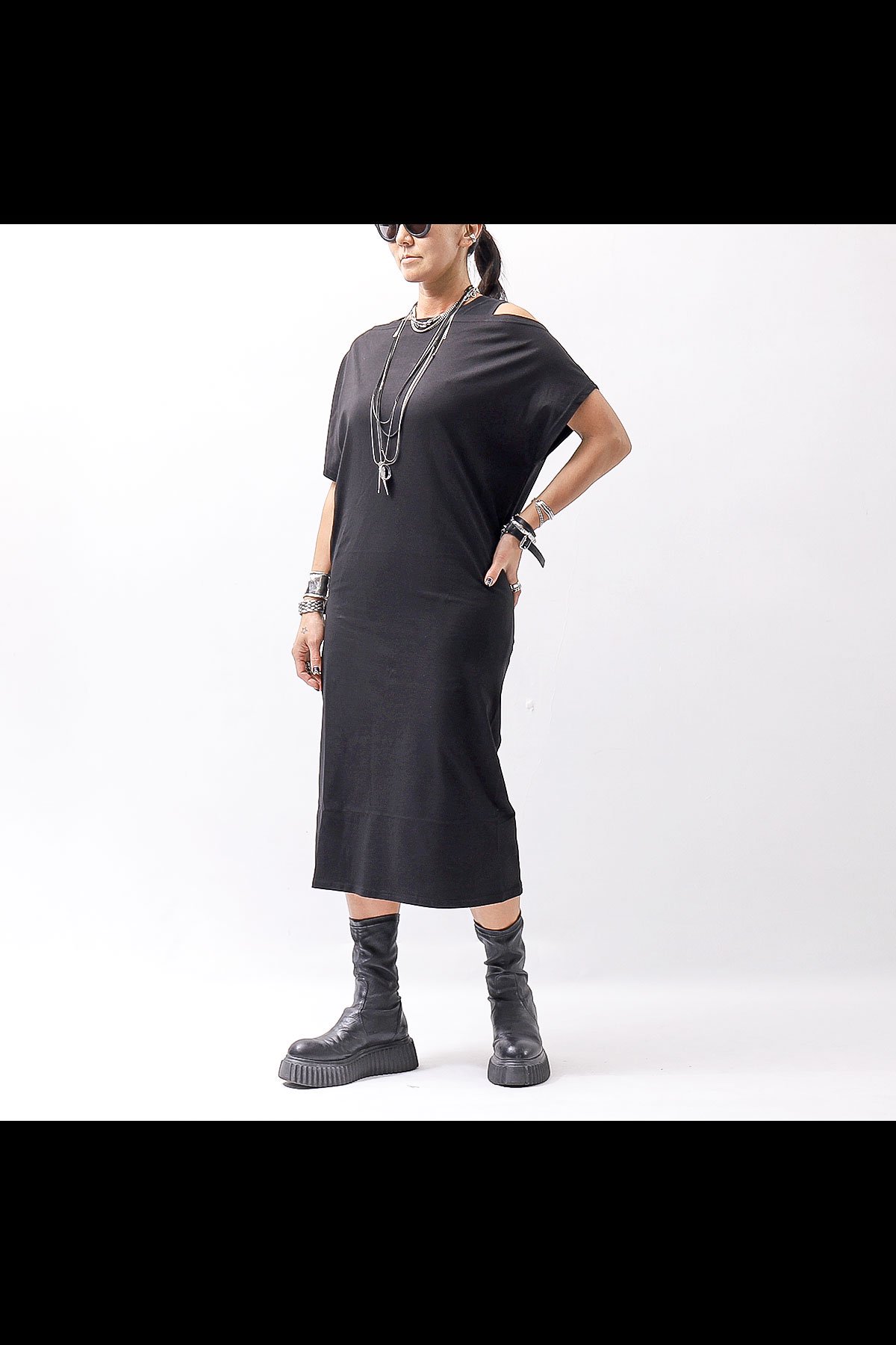 <img class='new_mark_img1' src='https://img.shop-pro.jp/img/new/icons8.gif' style='border:none;display:inline;margin:0px;padding:0px;width:auto;' />STRETCH COTTON 2WAY TOP DRESS A08_BLACK