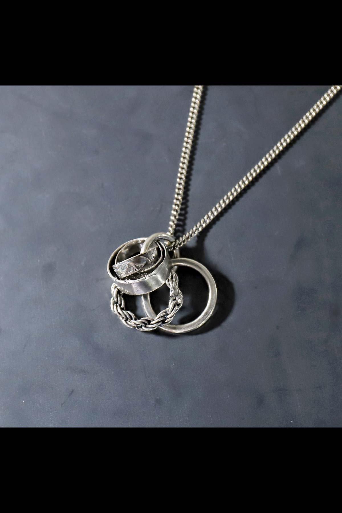 MIXED RING PENDANT_CN569