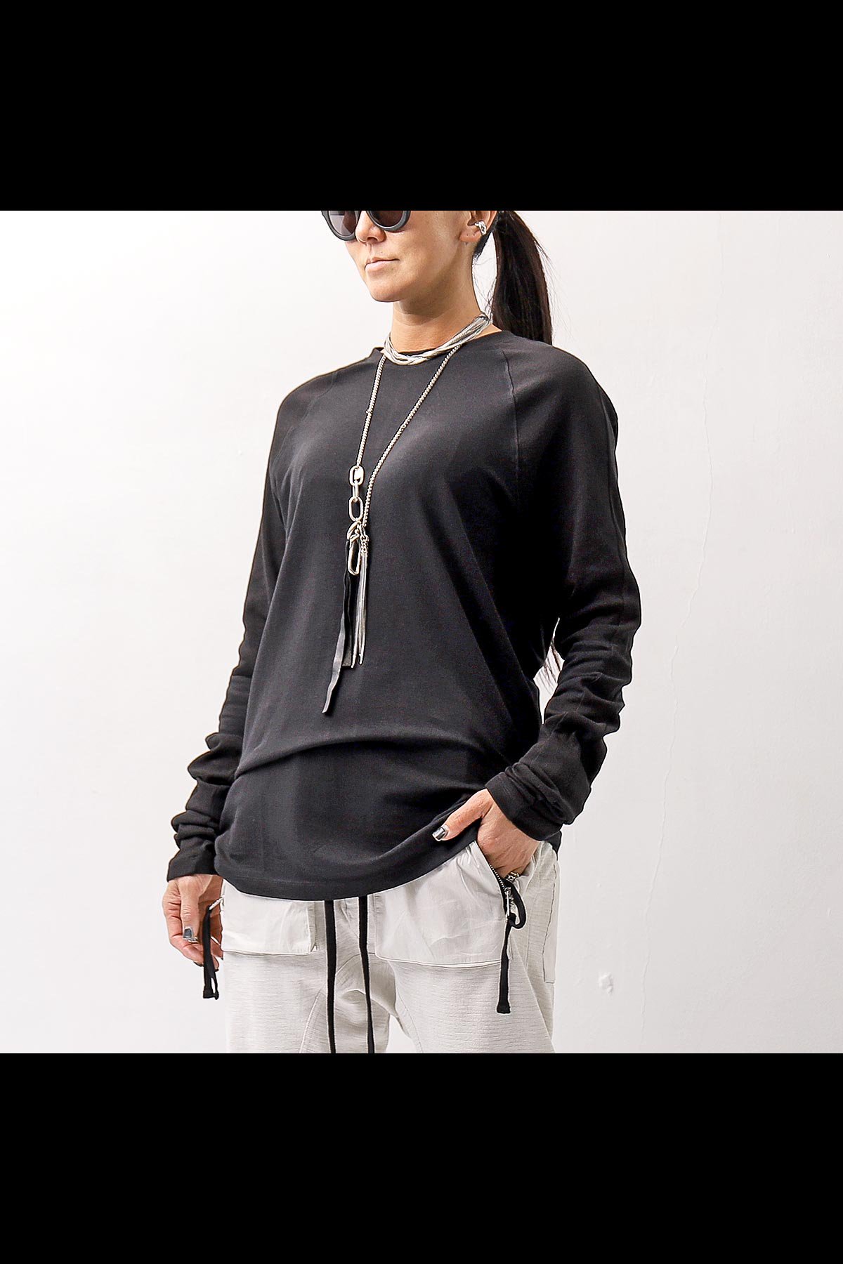 <img class='new_mark_img1' src='https://img.shop-pro.jp/img/new/icons8.gif' style='border:none;display:inline;margin:0px;padding:0px;width:auto;' />UNISEX COTTON MODAL REGULAR FIT TOP MTS844_BLACK